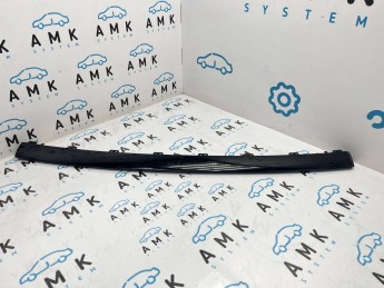 Молдинг переднего бампера Mercedes  C W205 2014> б/у