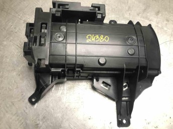 Кронштейн блока предохранителей BMW  X4 G02 2018> б/у