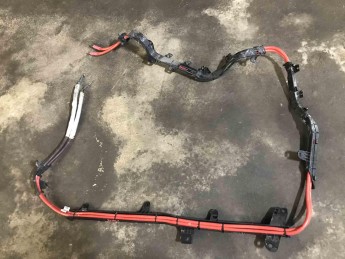 Провод аккумулятора плюсовой BMW  X4 G02 2018> б/у