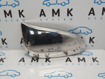 Крышка правая  Toyota  Hilux 2015> б/у Крышка правая  Toyota  Hilux 2015> б/у