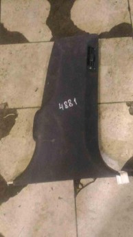 Обшивка стойки центральной правая нижняя Kia  Quoris 2012> б/у