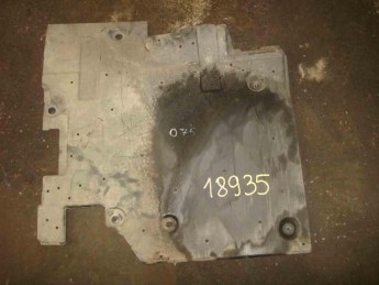 Защита топливного бака Citroen  C4 Grand Picasso 2014> б/у