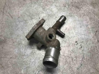 Фланец системы охлаждения Hyundai  Creta 2016> б/у