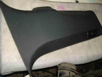Обшивка стойки центральной правой нижняя Kia  Quoris 2012> б/у