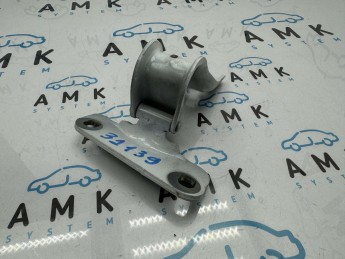 Петля дверя багажника правая Opel  Astra J 2010> б/у