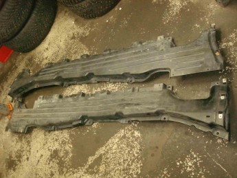 Защита антигравийная Land Rover  Range Rover Sport 2013> б/у