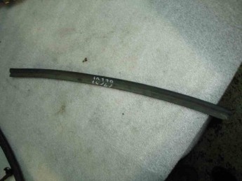 Уплотнитель накладки на двигатель Kia  Quoris 2012> б/у