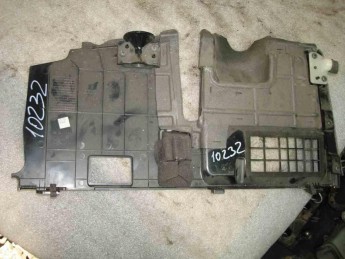 Накладка под торпедо левая Kia  Quoris 2012> б/у