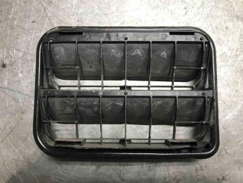 Решетка вентиляионная Citroen  C4 Grand Picasso 2014> б/у