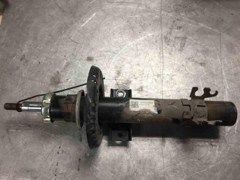 Амортизатор передний Audi  A1 2010> б/у