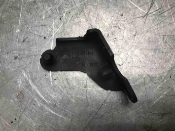 Кронштейн амортизатора багажника правый Citroen  C4 Grand Picasso 2014> б/у